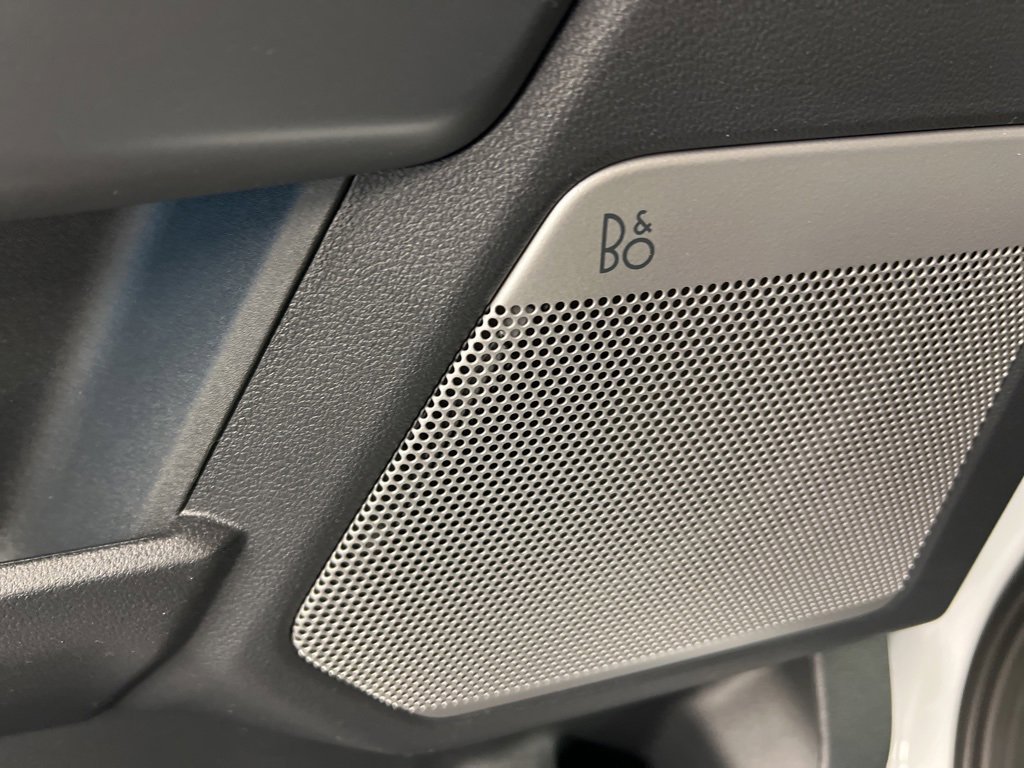 New 2025 Ford F150 Lightning Lariat image 29