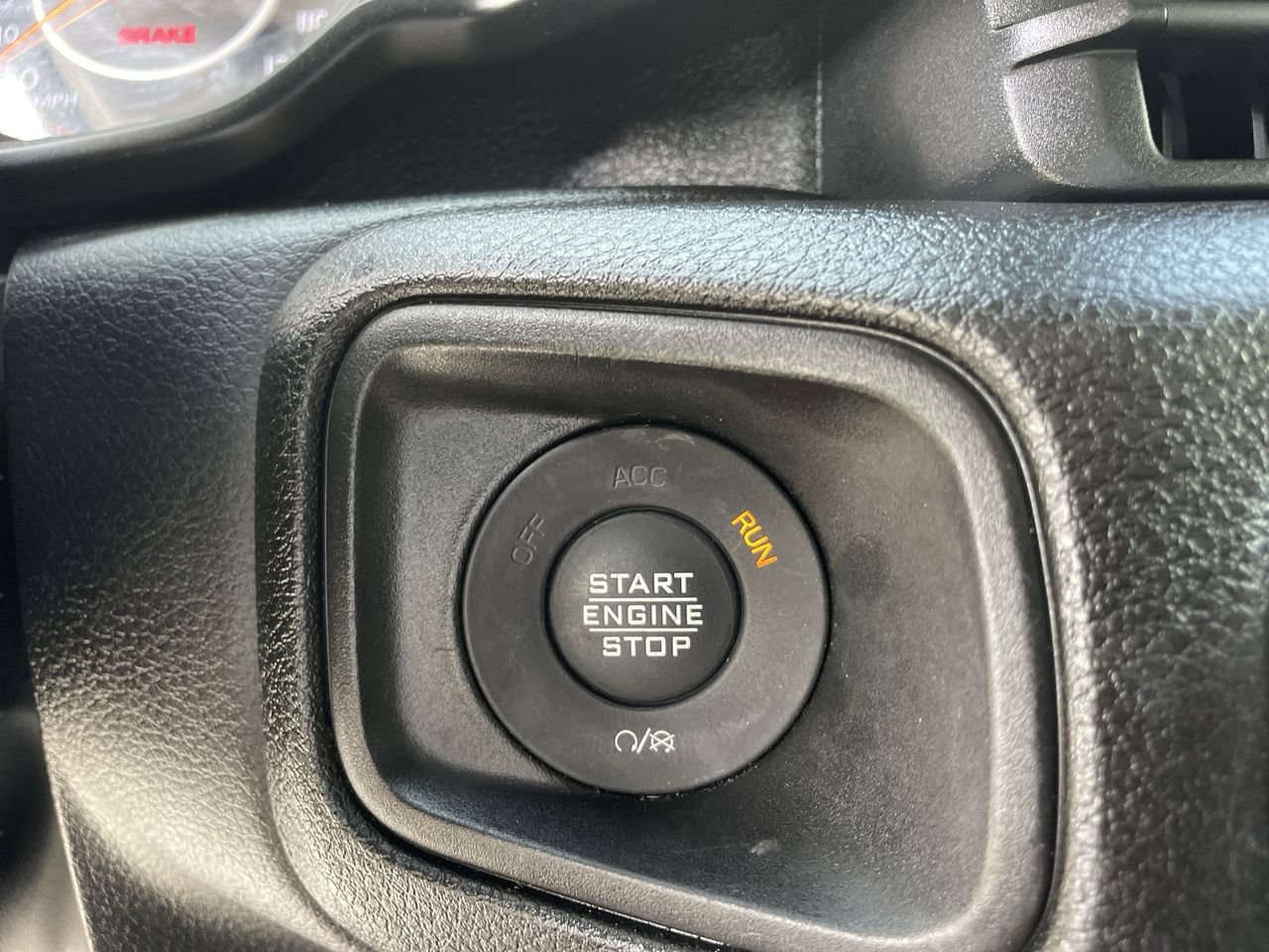 Used 2024 Jeep Wrangler Unlimited Sport AWD/4WD image 29