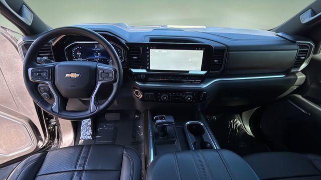 Used 2024 Chevrolet Silverado 1500 High Country w/ High Country Premium Package image 16