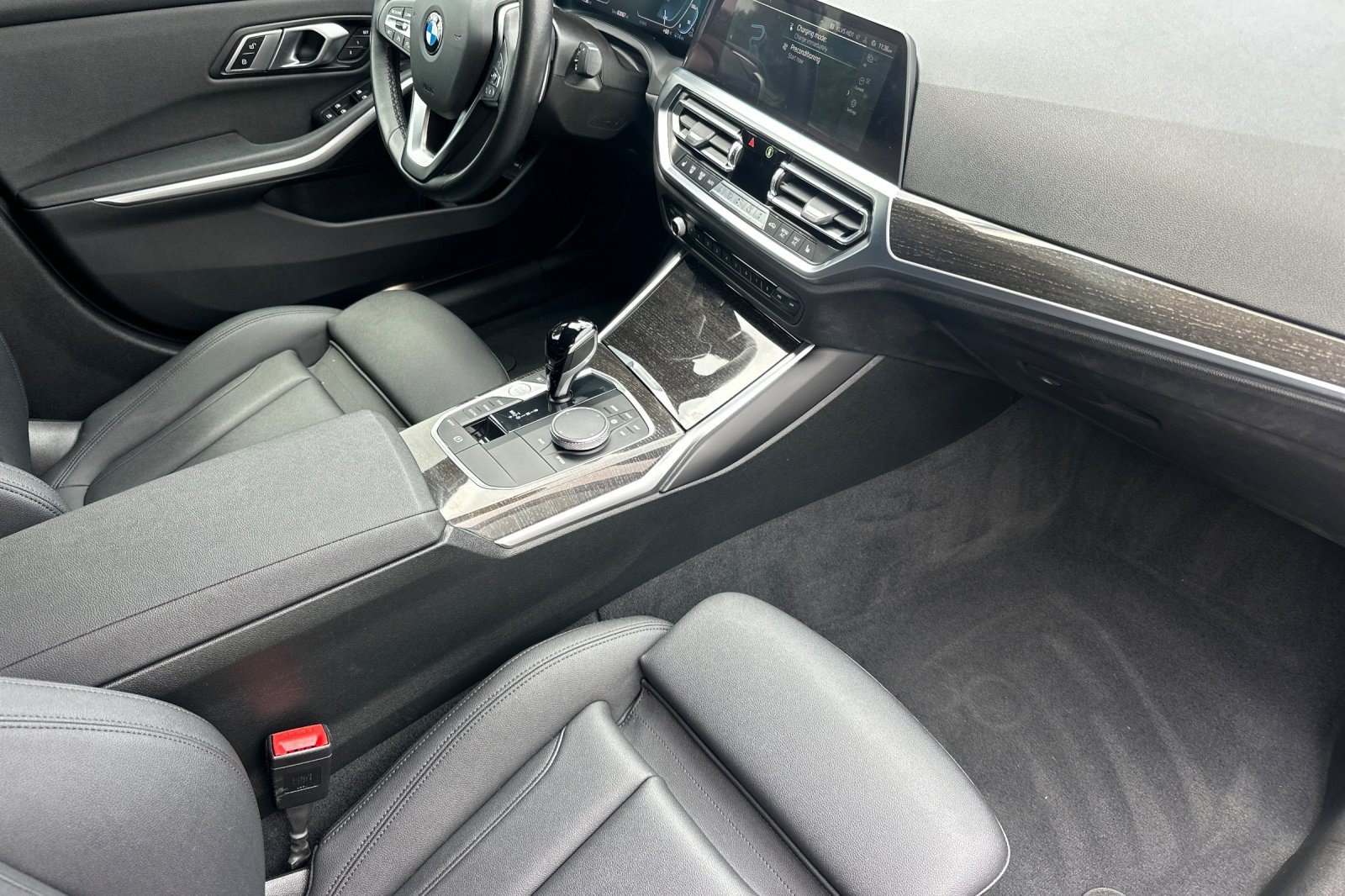 Used 2021 BMW 330e w/ Convenience Package RWD image 19