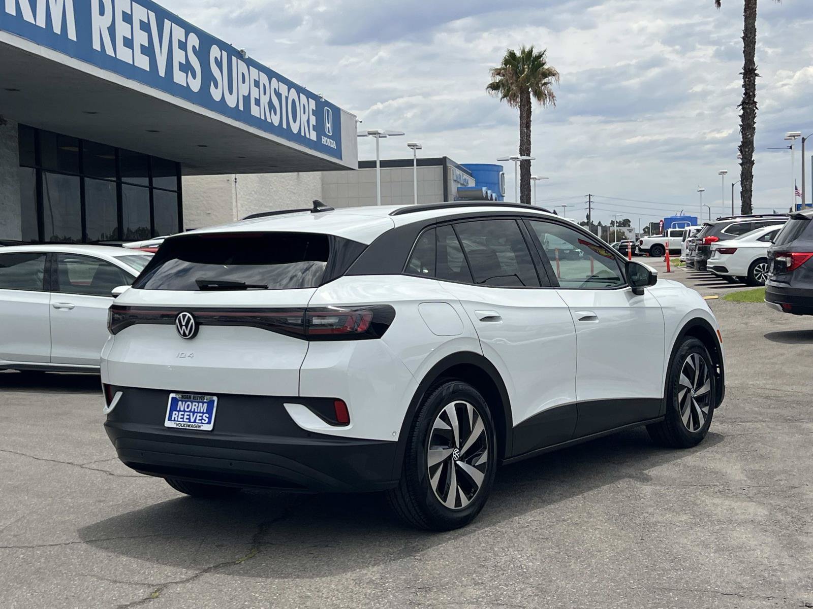 Certified 2023 Volkswagen ID.4 2WD image 25