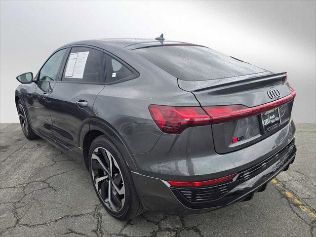 Used 2024 Audi Q8 e-tron Prestige w/ Prestige Package image 5