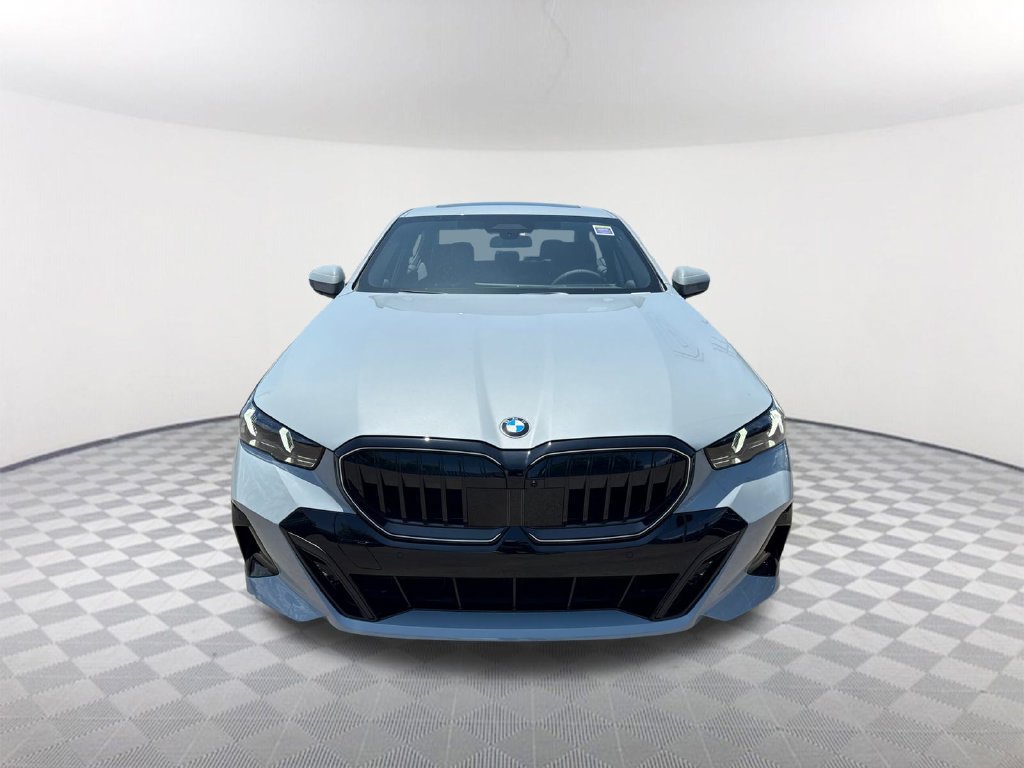 New 2027 BMW 530i w/ M Sport Package RWD image 2