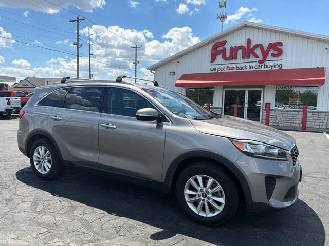 Used 2019 Kia Sorento FWD w/ Option Group 020