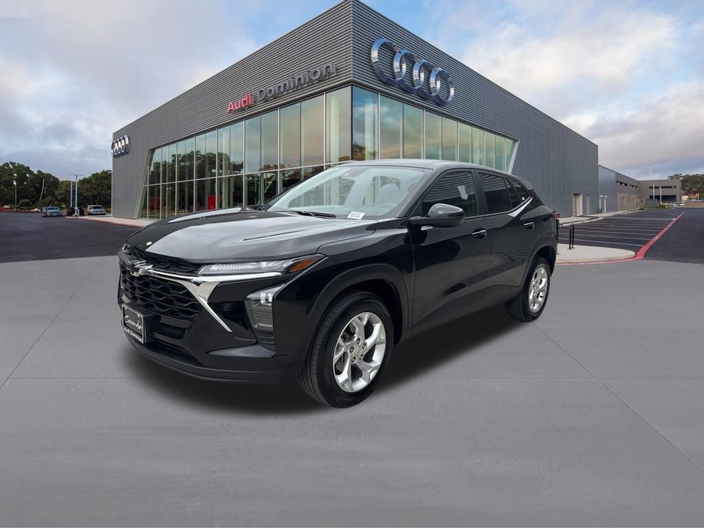 Used 2025 Chevrolet Trax LS w/ LS Convenience Package FWD image 1