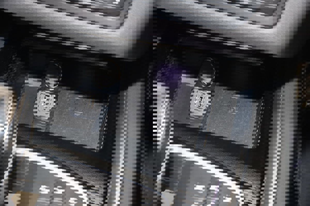 Used 2020 BMW Z4 sDrive30i w/ Convenience Package image 37