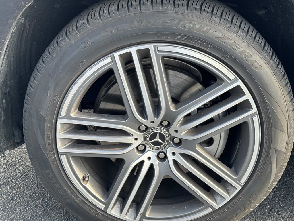 Certified 2025 Mercedes-Benz GLS 450 4MATIC image 10