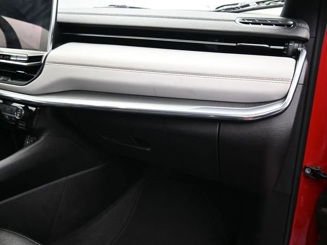 Used 2023 Jeep Compass Limited image 35