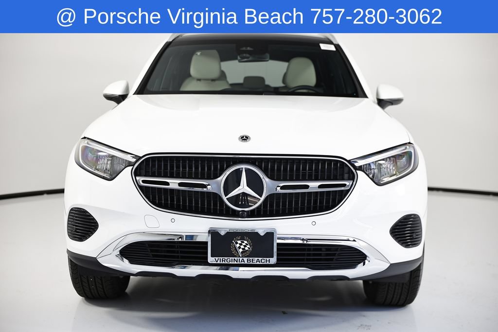 Used 2025 Mercedes-Benz GLC 300 4MATIC image 10