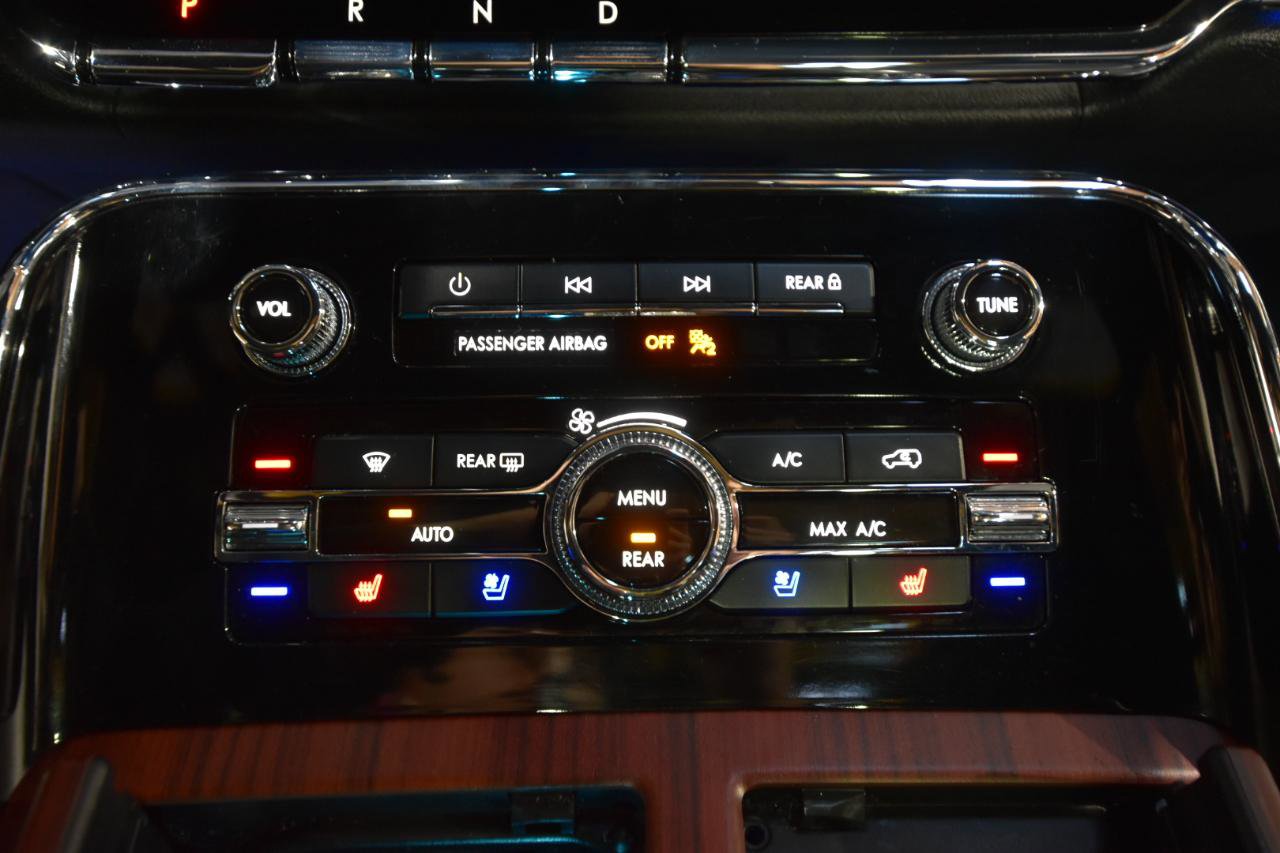 Used 2023 Lincoln Navigator Reserve AWD/4WD image 41