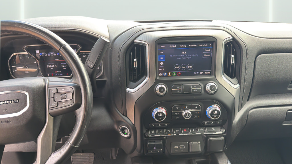 Used 2023 GMC Sierra 2500 Denali w/ Denali Ultimate Package AWD/4WD image 15
