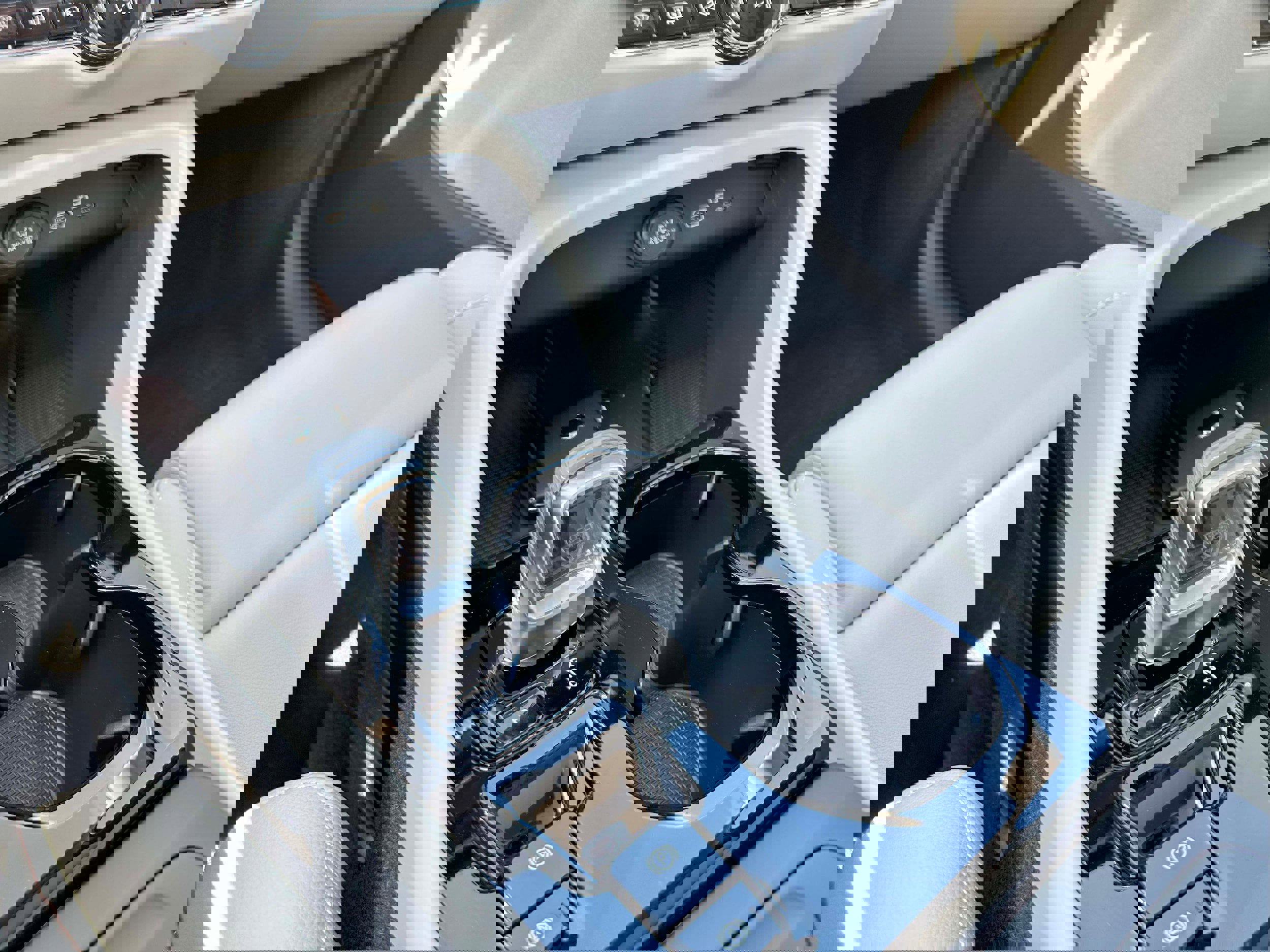 New 2026 Volvo XC40 B5 Plus w/ Protection Package Premier image 20