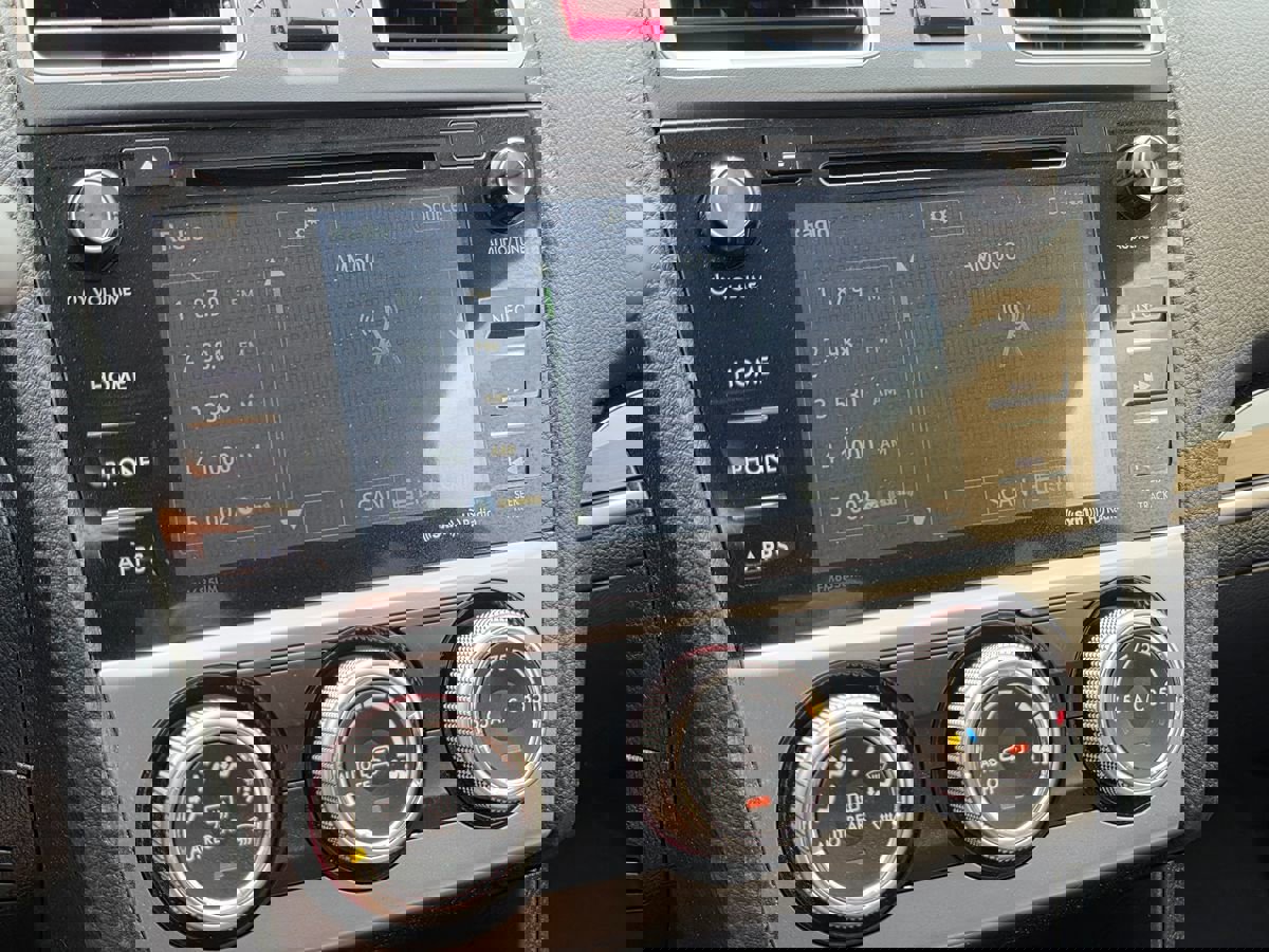 Used 2017 Subaru Crosstrek 2.0i Limited image 36