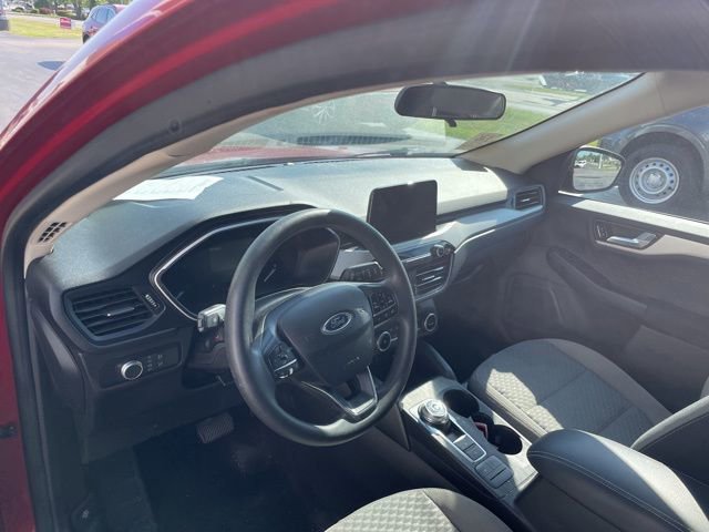 Used 2020 Ford Escape SE FWD image 9