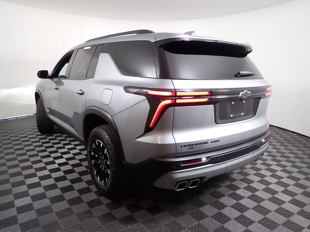 Used 2025 Chevrolet Traverse Z71 AWD/4WD image 13
