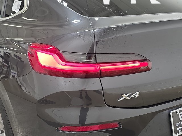 Used 2023 BMW X4 xDrive30i AWD/4WD image 34