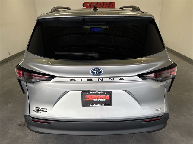 New 2025 Toyota Sienna XLE image 12