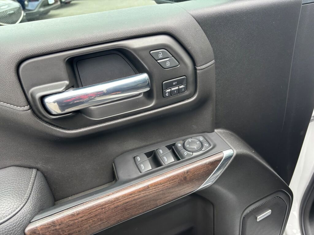 Used 2022 GMC Sierra 1500 Denali w/ Denali Reserve Package image 22