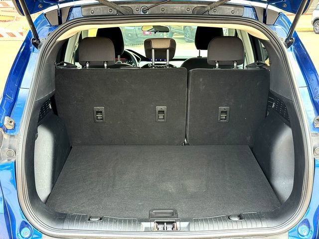 Used 2022 Ford Escape SE w/ SE Sport Appearance Package image 7