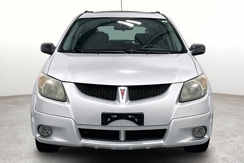 Used 2004 Pontiac Vibe w/ Moon And Tunes Value Package FWD image 3