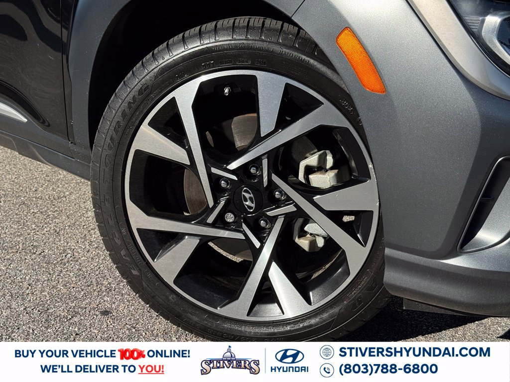 Certified 2022 Hyundai Kona Limited FWD image 7