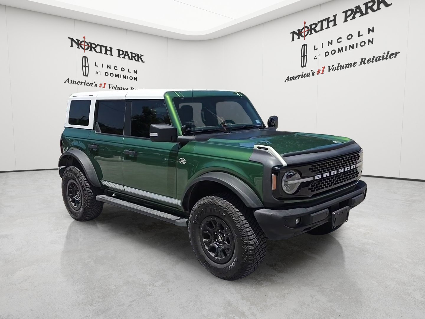 Used 2022 Ford Bronco Wildtrak AWD/4WD image 7