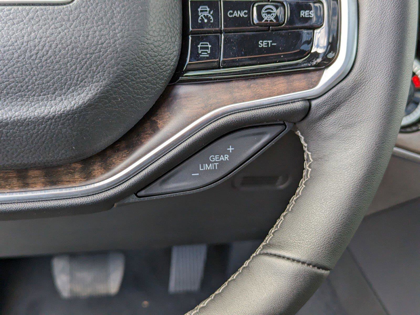 New 2024 Jeep Grand Wagoneer Series I w/ Convenience Group III image 24