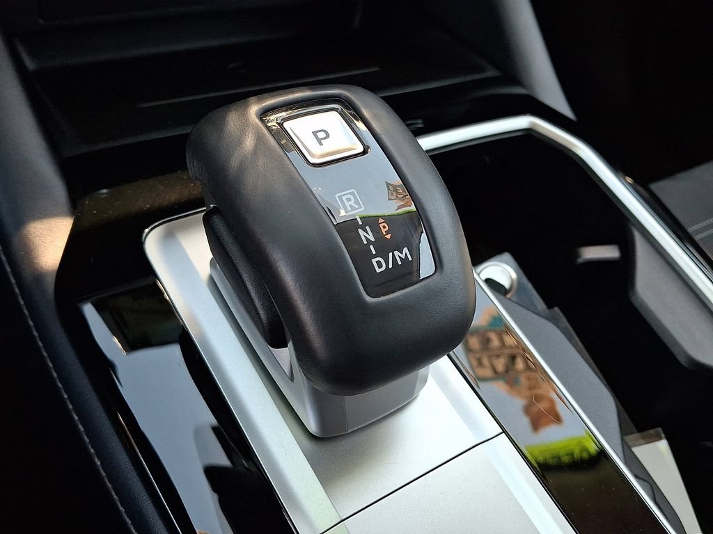 Used 2025 Mitsubishi Outlander SE AWD/4WD image 16