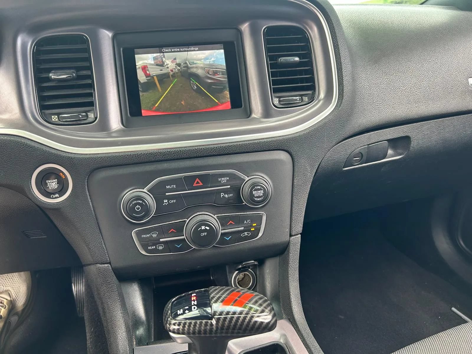 Used 2019 Dodge Charger SXT w/ Blacktop Package RWD image 13