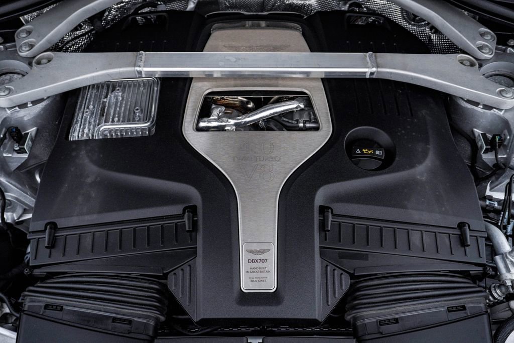 Used 2025 Aston Martin DBX 707 image 34