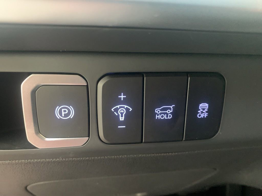 Used 2025 Hyundai Santa Fe SEL image 16