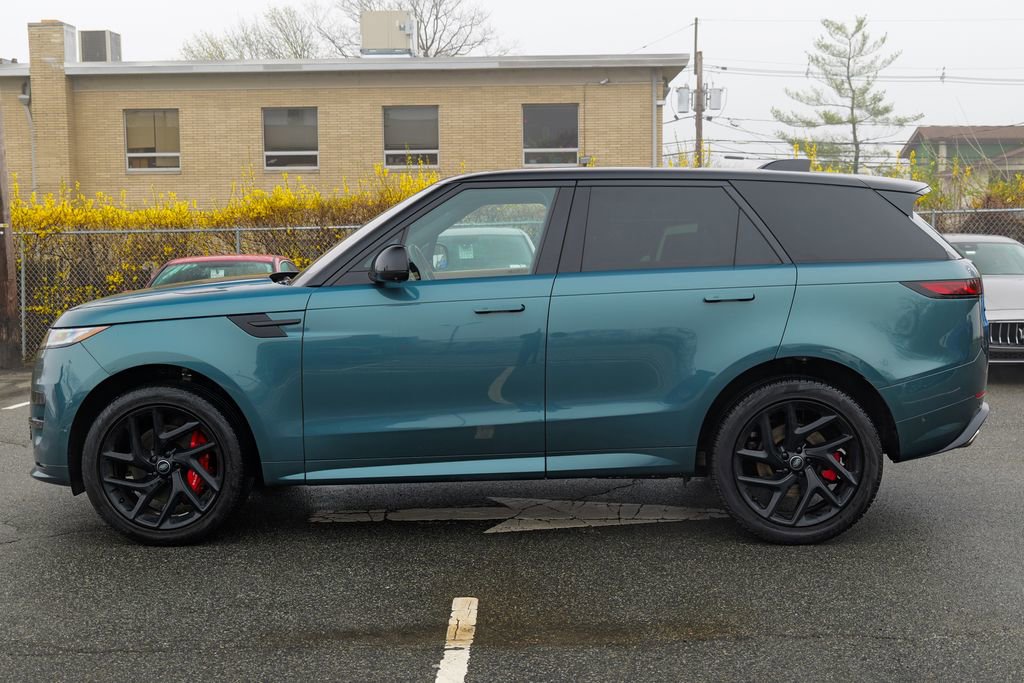 Used 2023 Land Rover Range Rover Sport SE Dynamic AWD/4WD image 4