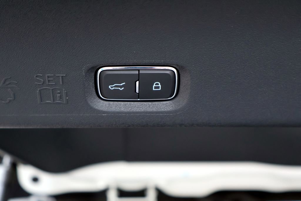 Used 2025 Ford Expedition Tremor AWD/4WD image 25