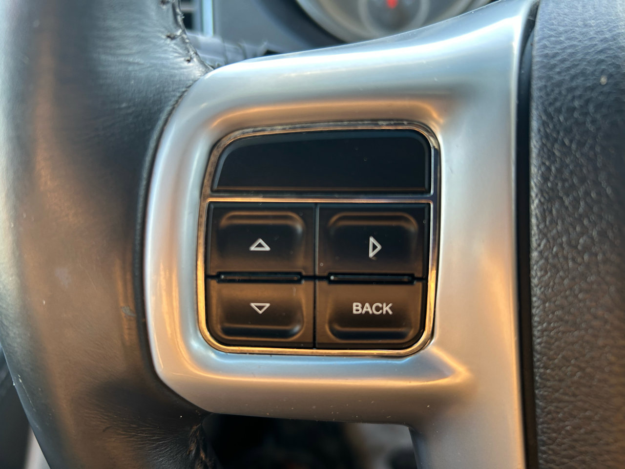 Used 2014 Chrysler Town & Country Touring image 15