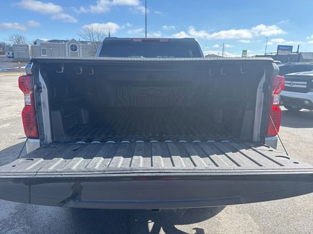 Used 2023 Chevrolet Silverado 1500 LT image 14