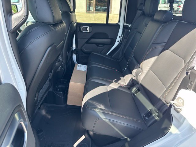 New 2026 Jeep Gladiator Sport AWD/4WD image 23