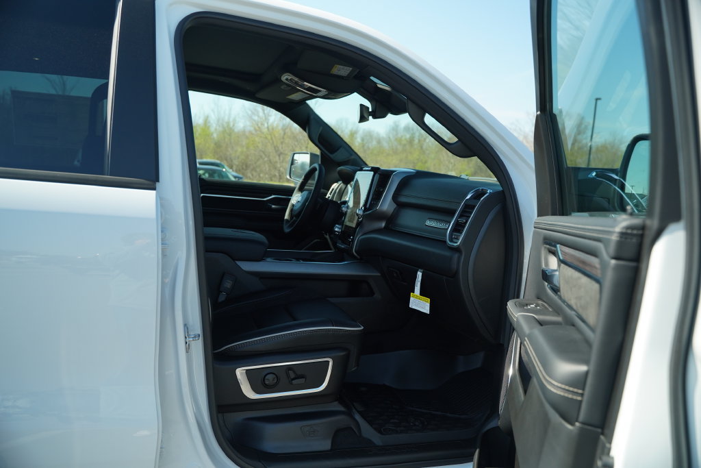 New 2026 RAM 1500 Laramie w/ Night Edition AWD/4WD image 16