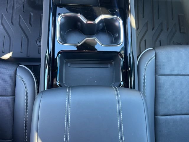 Used 2025 Chevrolet Silverado EV LT image 24