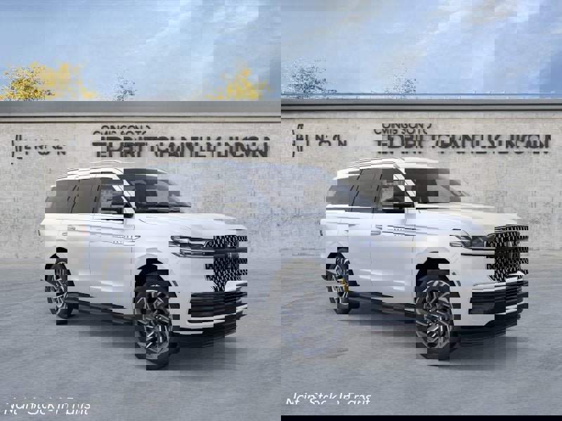 New 2026 Lincoln Navigator Premiere AWD/4WD image 1