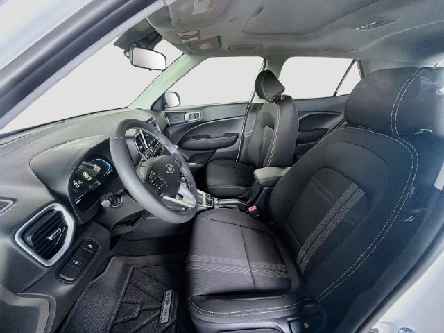 New 2026 Hyundai Venue SEL FWD image 21