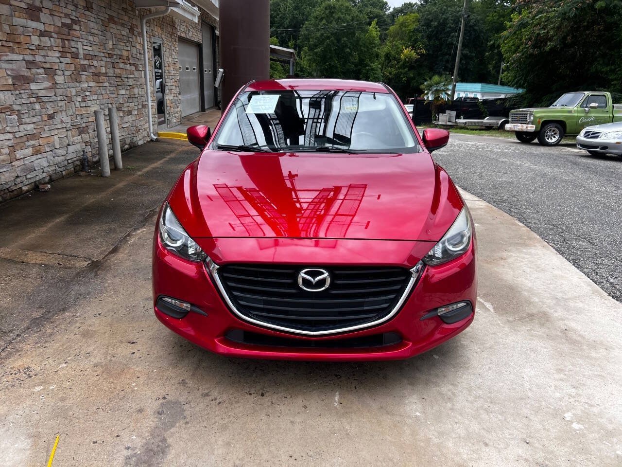 Used 2017 MAZDA MAZDA3 Touring FWD image 3
