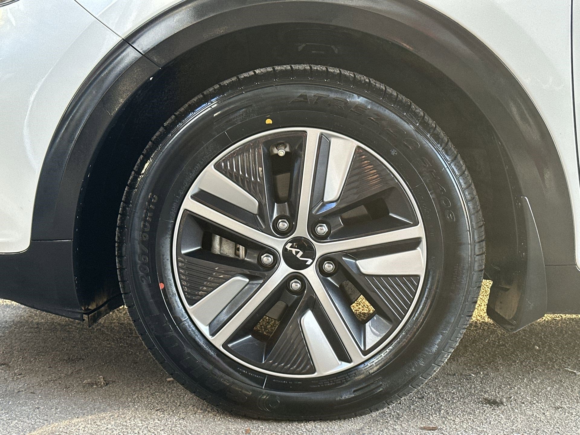 Certified 2022 Kia Niro EX Premium image 19