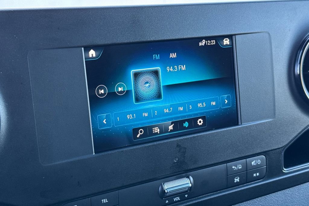 Used 2024 Mercedes-Benz Sprinter 2500 image 15