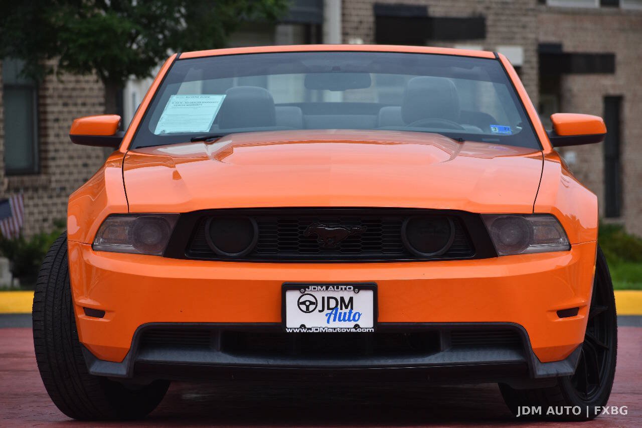 Used 2010 Ford Mustang GT RWD image 3