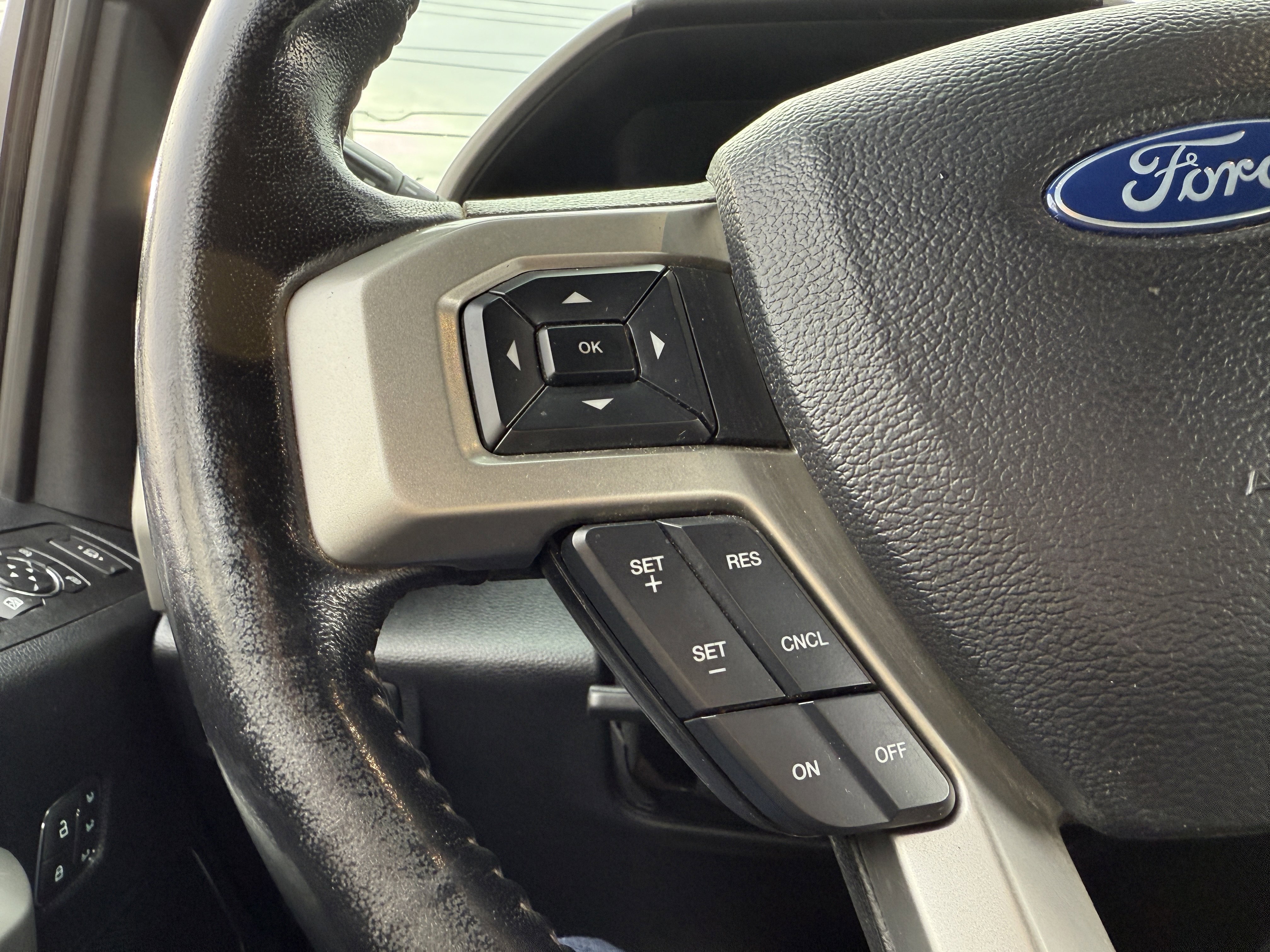 Used 2021 Ford F250 Lariat image 17