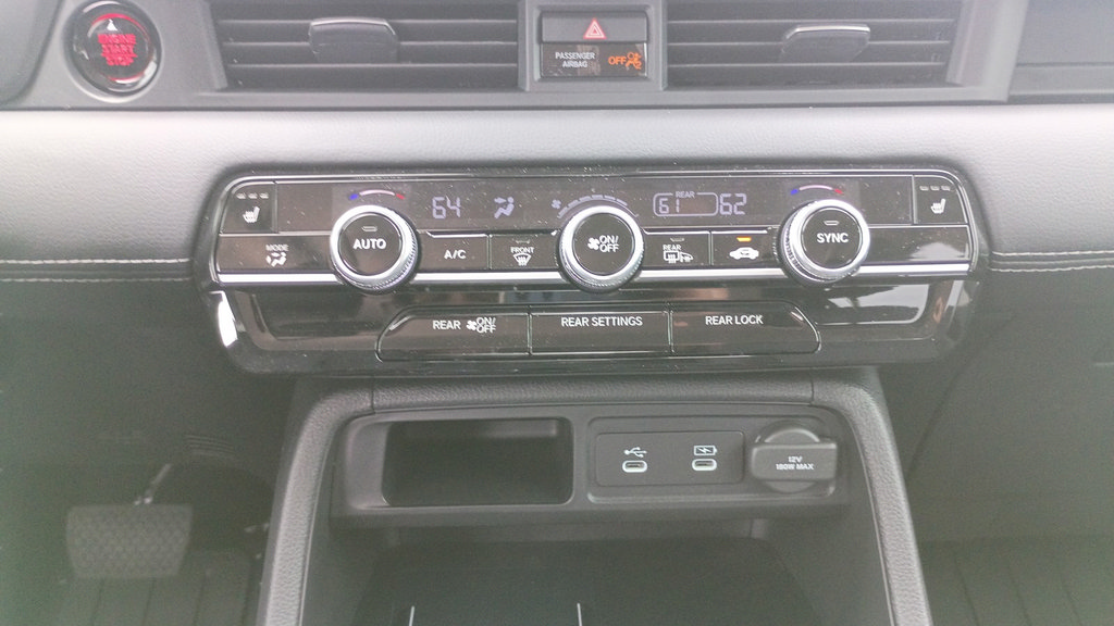 New 2026 Honda Pilot Touring image 13