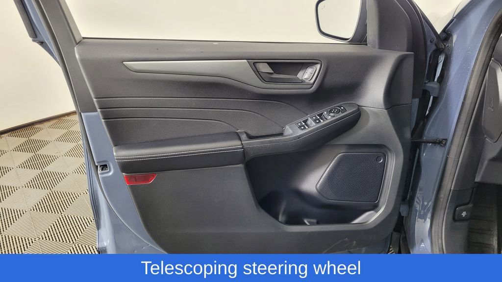 Used 2023 Ford Escape Active image 14