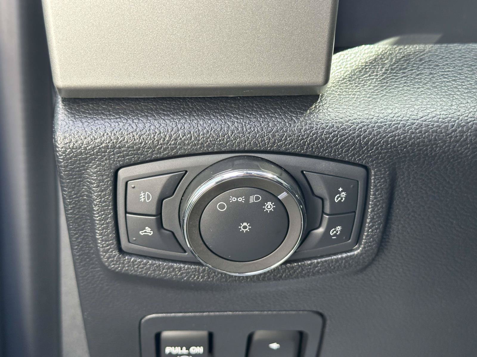 Certified 2020 Ford F150 Lariat AWD/4WD image 33