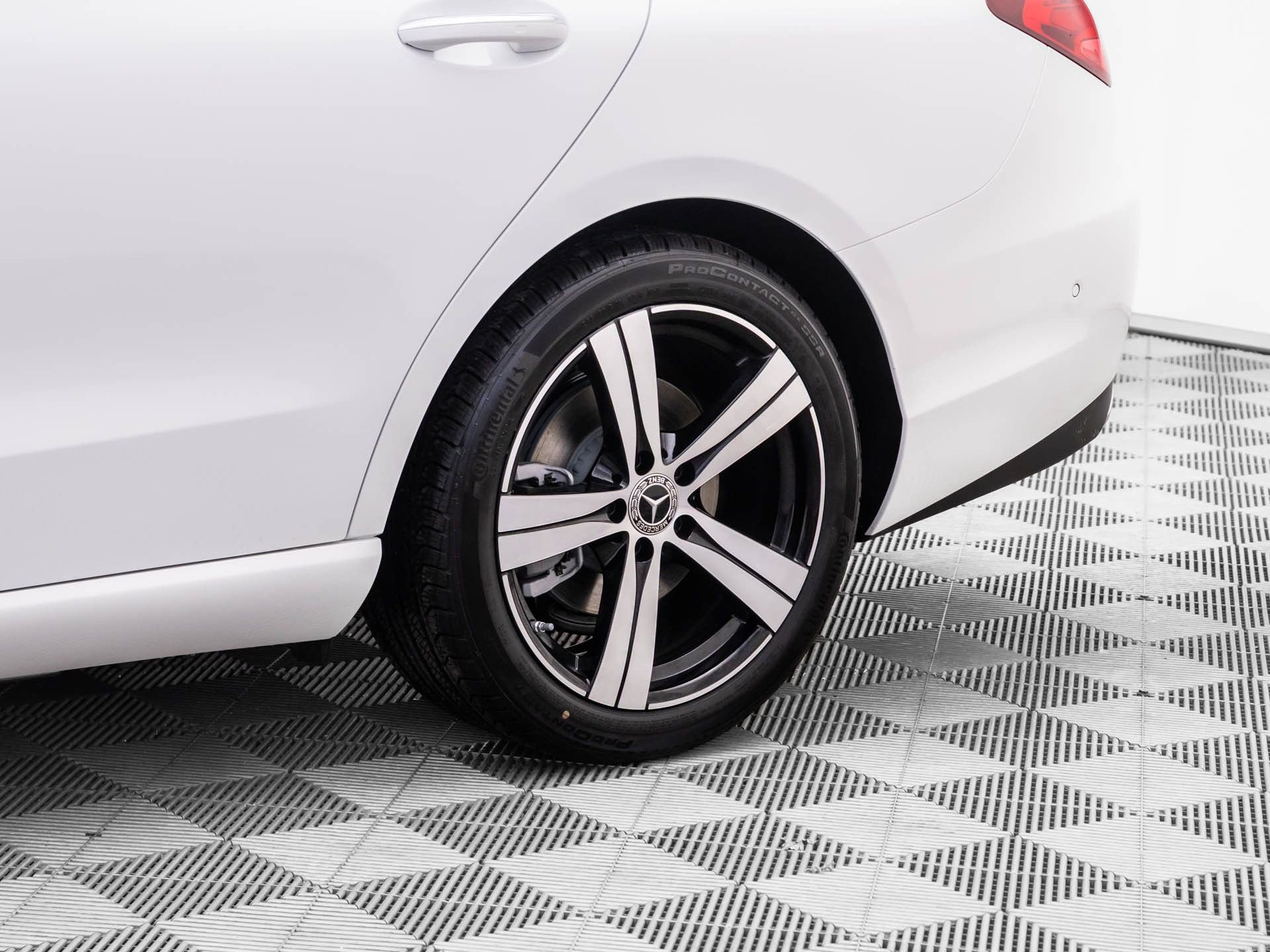 New 2026 Mercedes-Benz C 300 4MATIC Sedan image 33