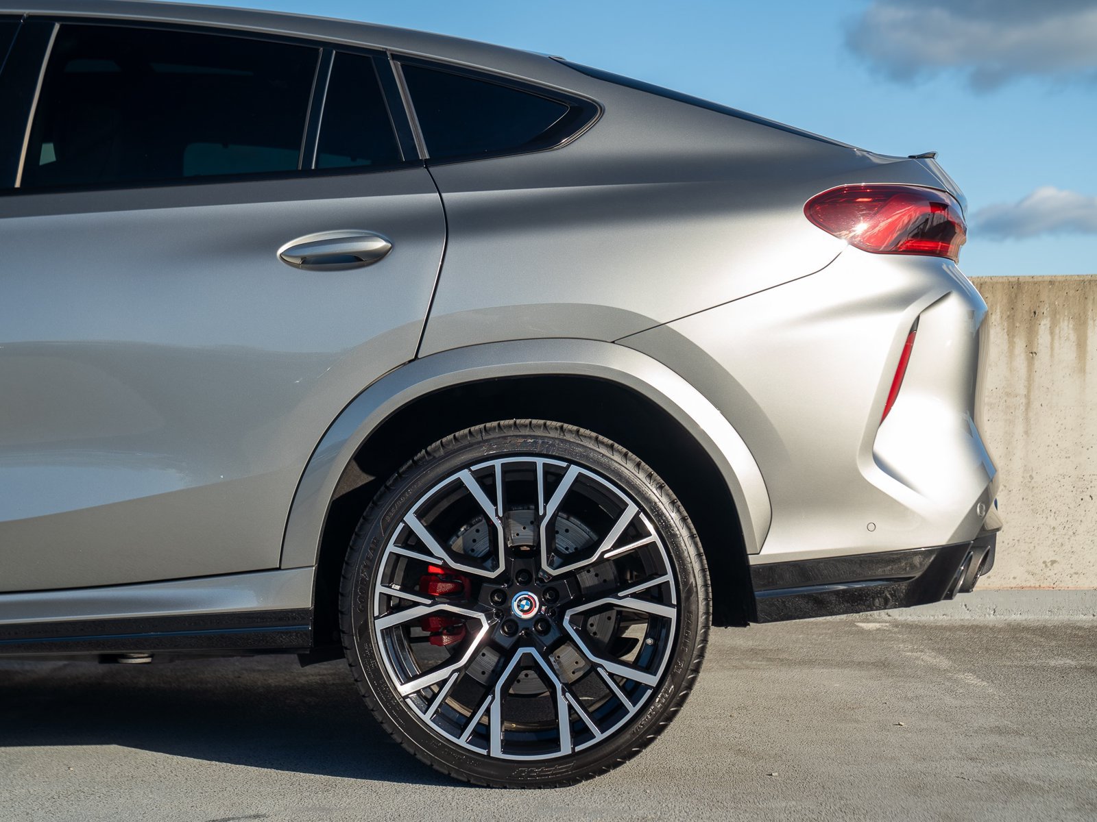 Used 2022 BMW X6 M w/ Competition Package AWD/4WD image 12